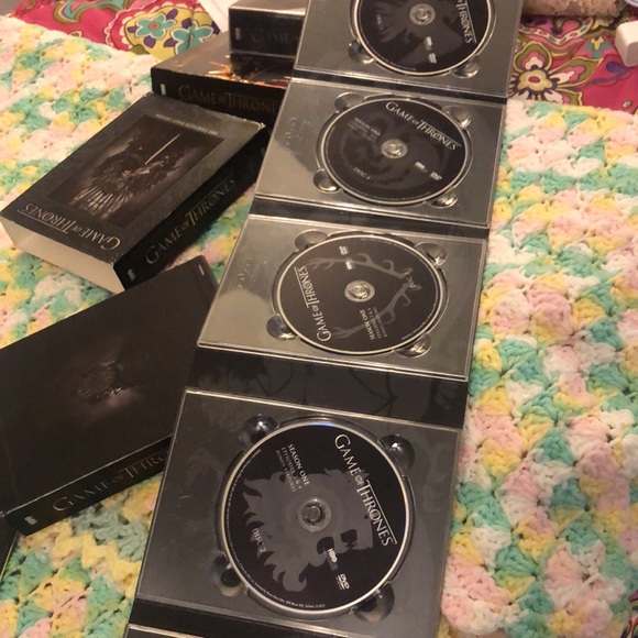 Game of Thrones seasons 1-3 sets - Picture 3 of 6